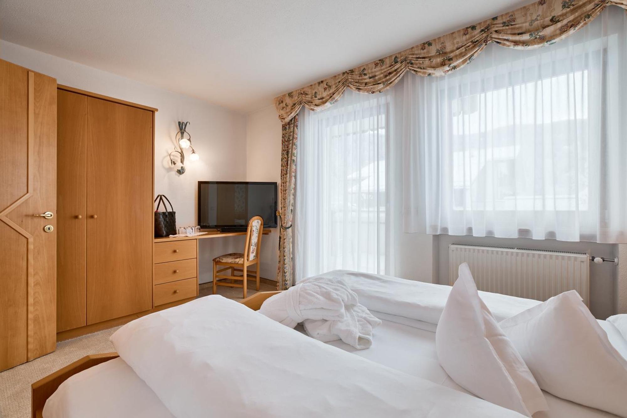 Berghotel Racines Eksteriør billede