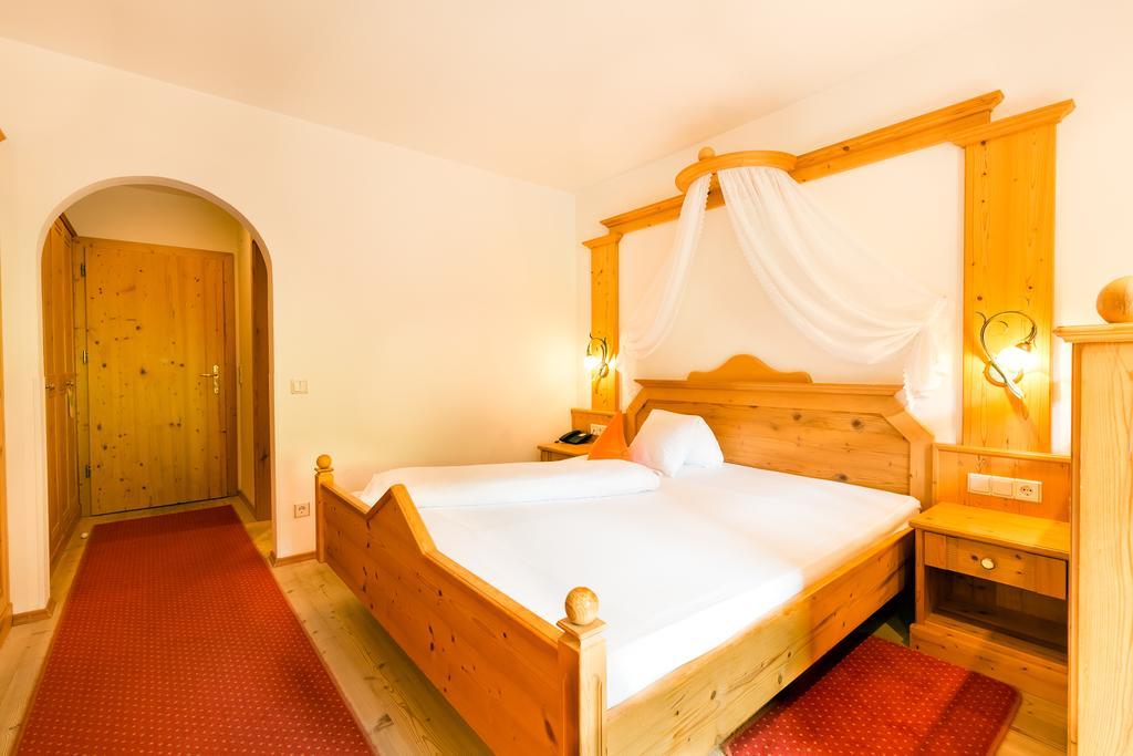 Berghotel Racines Værelse billede